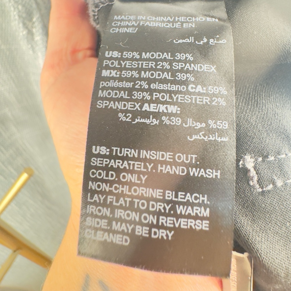 White House Black Market High-Rise Coated Gray Skinny Pants Women's size 4 NWT - Picture 13 of 16